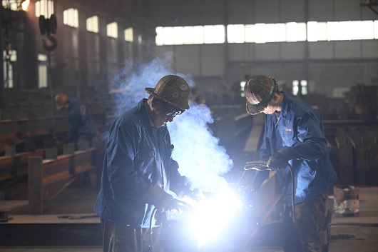 在大力發展臨汾鋼結構工程建設的同時,防火措施要到位