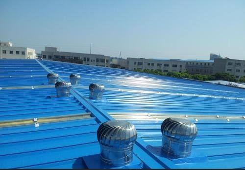 鋼結構廠房彩鋼夾芯板屋面，漏雨的現(xiàn)象怎么破？