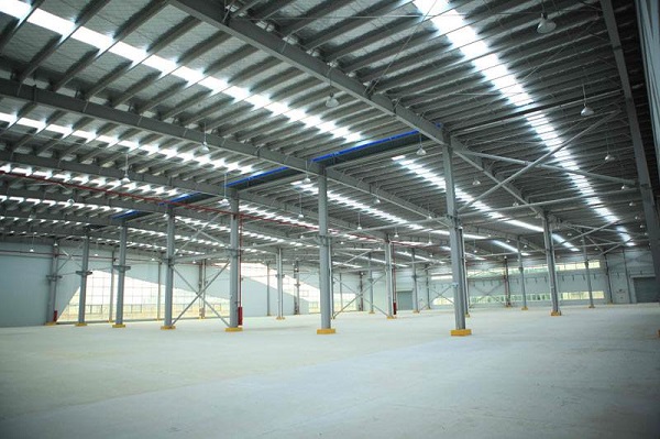 鋼結構廠房為什么能抗震，原來全靠它支撐