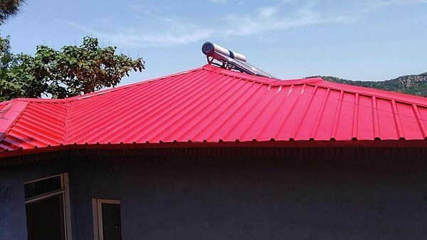 在山西，鋼結(jié)構(gòu)廠家會這樣勸誡打算蓋彩鋼瓦房的人