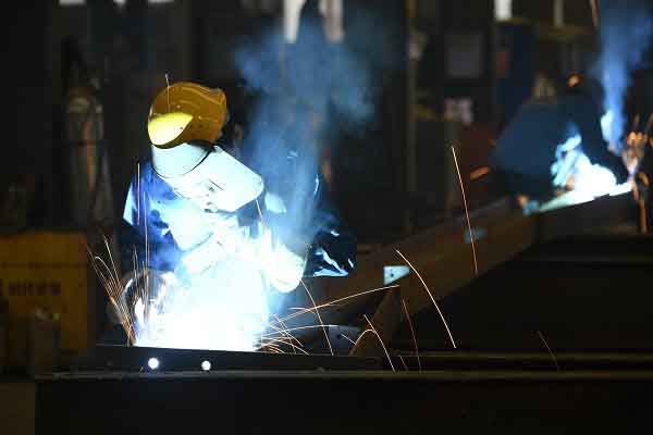 如何處理鋼結(jié)構(gòu)加工成形中變形問(wèn)題？