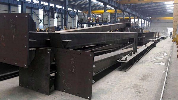 鋼結構廠房構件發生變形怎么辦？