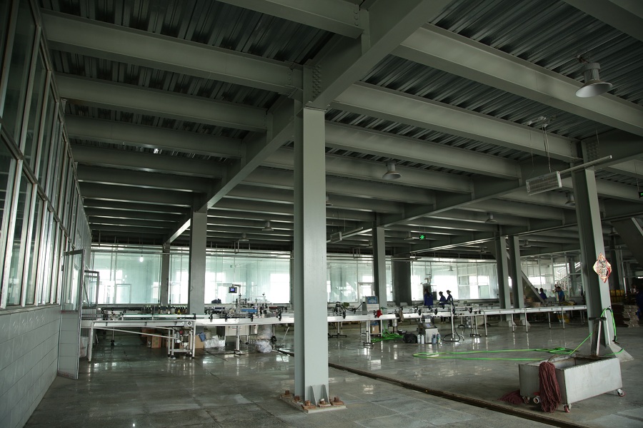 引領(lǐng)醋廠建設(shè)新篇章,山西鋼結(jié)構(gòu)生產(chǎn)廠家專業(yè)承建醋廠廠房與車間